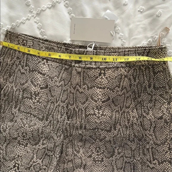 NWT Joie Snake Print Leather Shorts - Picture 4 of 12